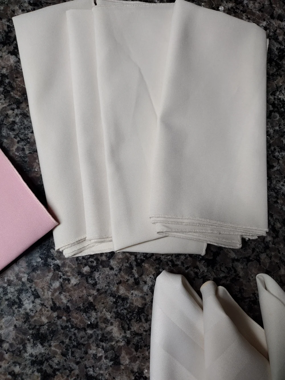 Lot of 21 used dinner cloth napkins good condition different colors pink, white,